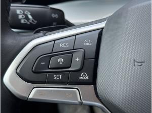 Volkswagen Golf VIII GOAL 1.5 eTSI DSG IQ.LIGHT AHK NAVI IDA REAR VIEW SHZ ACC APP