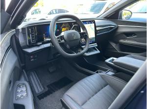 Renault Megane E-Tech 100% E Iconic 220 Comfort Range