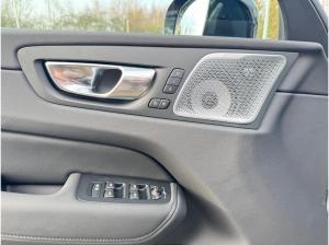 Volvo XC60 T8 AWD ULTRA DARK-360-AHK-B&W-Luft-Pilot-Sofort lieferbar!