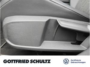 Volkswagen Golf VIII GOAL TSI AHK NAVI SITZHEIZUNG EINPARKHILFE