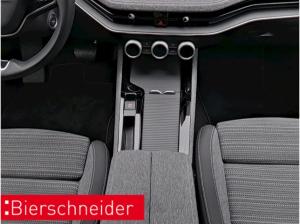 Skoda Superb Combi 2.0 TDI DSG Selection MATRIX NAVI PANO HuD ACC