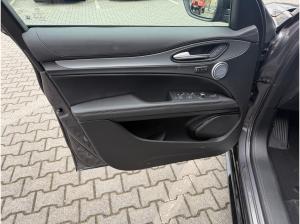 Alfa Romeo Stelvio 2.0 Turbo 16V Q4 AT Veloce Abholung Mannheim