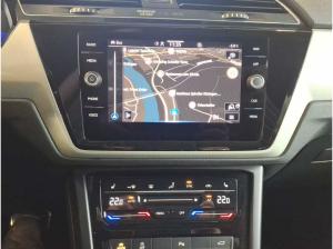 Volkswagen Touran Move 1.5TSI DSG / 7-Sitze, Navi, AHK, LED