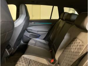 Volkswagen Golf VIII Variant 2.0 TDI R-Line*AHK*ACC*LED*DSG