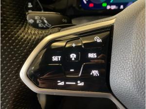 Volkswagen Golf VIII Variant 2.0 TDI R-Line*AHK*ACC*LED*DSG