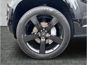 Land Rover Defender D300 X-Dynamic HSE