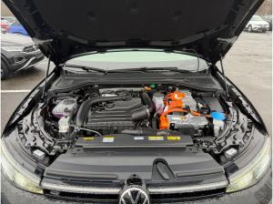 Volkswagen Passat R-Line "Signature" 1.5 eHybrid DSG !! voll !! *Pano*AHK*WKR*