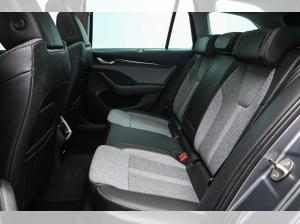 Skoda Octavia Combi 2.0 TDI DSG TOUR*MATRIX*AHK*PANO*NAVI*CANTON