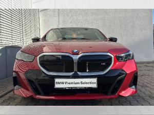 BMW i5 M60 xDrive /Pano/Autobahnassistent/B&W