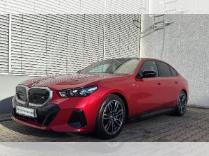 BMW i5 M60 xDrive /Pano/Autobahnassistent/B&W