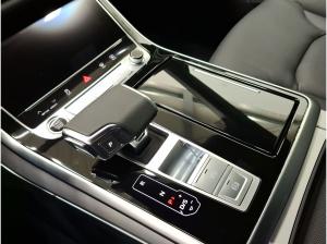 Audi Q8 S-Line Business TFSIe quattro 290kW (UPE:103.610€)