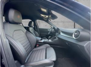 Alfa Romeo Giulia Intensa Q4 2.0 PDC+KAMERA+CARPLAY+SHZ