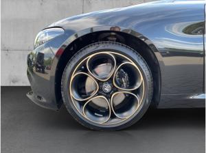 Alfa Romeo Giulia Intensa Q4 2.0 PDC+KAMERA+CARPLAY+SHZ