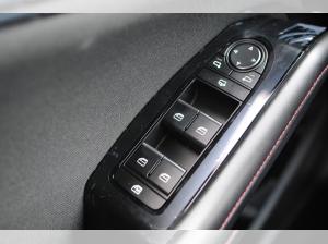 Mazda 3 SoMo e-SKYACTIV-G 2.5 140ps Aut. HOMURA