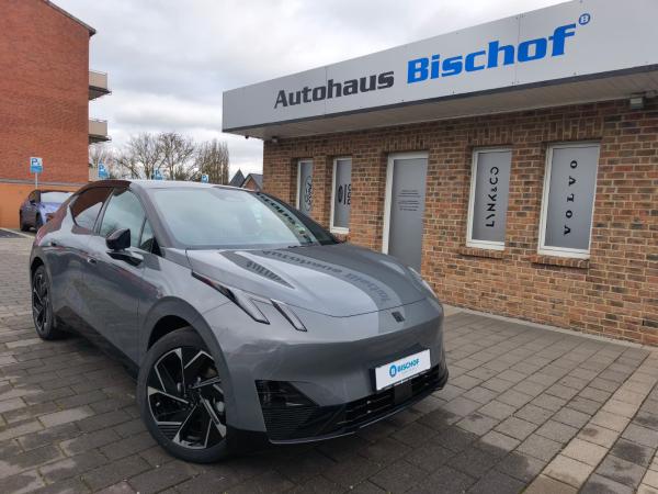 LYNK & Co 02 More ALLE FARBEN G