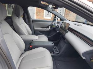 LYNK & Co 02 More ALLE FARBEN G