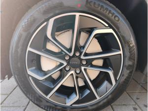 LYNK & Co 01 PHEV Core P