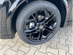 Volkswagen Tiguan R-Line 1.5 eTSI DSG SOFORT VERFÜGBAR!  BlackStyle AHK ParkAssist