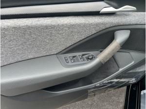 Skoda Superb Combi Selection 1.5 TSI AHK Navi DigiCock