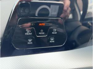 Volkswagen Golf VIII GOAL 1.5 TSI AHZV LED-PLUS APP TRAVEL