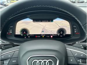 Audi Q8 (4MT)