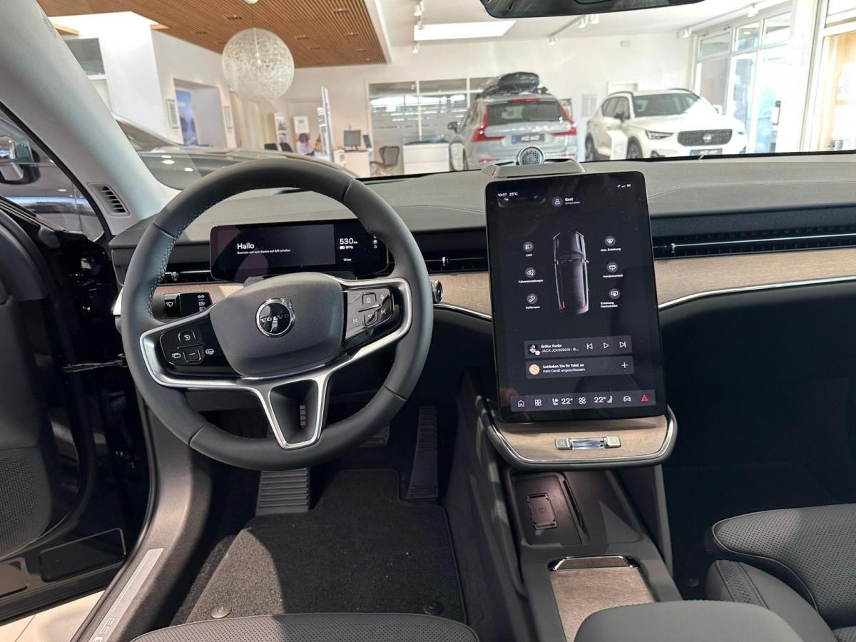 Volvo ES90