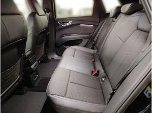 Audi Q4 e-tron Q4 45 e-tron S line Matrix-LED Sonos Navi DAB VC PDC Sitzheizung