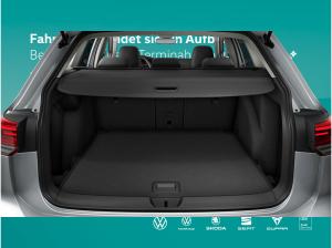 Volkswagen Golf VIII Variant 2.0 TDI Life DSG Navi LED AZV Kamera