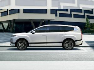 Hyundai IONIQ 9 6-Sitzer 307 PS UNIQ Panorama-Glas-Schiebedach, sofort verfügbar