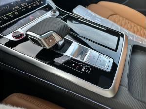 Audi RS Q8 performance *-22% RS//Offensive*