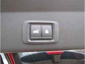 Mitsubishi Outlander Plug-in Hybrid 2.4L TOP AHK NAVI LEDER SHZ ACC PDC RFK PANORAMA