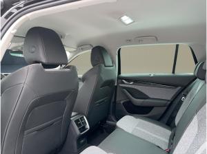 Skoda Octavia Combi 2.0 TDI ACC MATRIX 360° KAMERA AHK *PRIVAT*