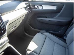 Volvo XC40 Plus Dark B3 Kamera Soundsystem  LED-Scheinwerfer Navi elektr. HeckklappeTageszulassung SOFORT VERFÜ