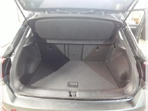 Volkswagen T-Roc 1,5 TSI Life ACC AHK Navi LED Parkassist 17"