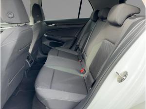 Volkswagen Golf VIII Active 2.0 TDI DSG LED+ AHK APP KAMERA