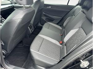 Volkswagen Golf 1.5 TSI Navi AHK Assist LED-Plus AirCare
