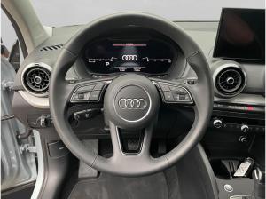 Audi Q2 35TFSI S tronic S line STHG AHK NAVI LED RFK