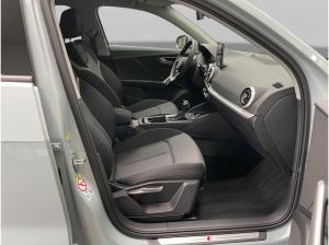Audi Q2 35TFSI S tronic S line STHG AHK NAVI LED RFK