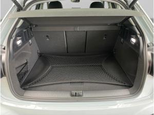 Audi Q2 35TFSI S tronic S line STHG AHK NAVI LED RFK