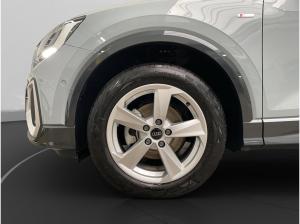 Audi Q2 35TFSI S tronic S line STHG AHK NAVI LED RFK