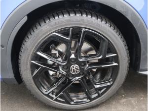 Volkswagen T-Roc R-Line Black 1.5eTSI DSG/ Matrix, IQ.Drive