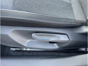 Skoda Octavia Combi 2.0 TDI *GEWERBE*SOFORT* l DSG l AHK l PANO l NAVI l MATRIX l 360°