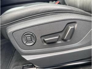 Audi Q8 e-tron advanced 50 qu. PANO HUD AHK Matrix 19