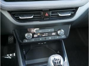 Skoda Fabia 1.0 TSI DSG Tour KLIMA PDC SHZ KAMERA LED *969*