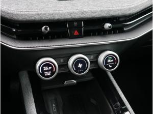 Skoda Superb Combi 2.0 TDI DSG Selection ACC LED AHK *922*