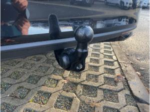 Skoda Octavia Combi 2.0 TDI *PRIVAT*SOFORT* l DSG l AHK l PANO l NAVI l MATRIX l 360°