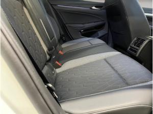Volkswagen Golf VIII Lim. GOAL 2.0 TDI 110kW DSG - LED Plus ACC AHK Navi Rear View SHZ Digital Cockpit LM CarPlay