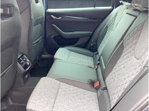 Skoda Octavia Combi Sportline 1.5 TSI DSG AHK/NAVI