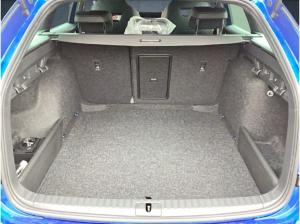 Skoda Octavia Combi Sportline 1.5 TSI DSG AHK/NAVI