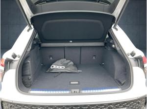 Audi Q3 SUV e-hybrid S tr. AHK PANO LED 20 ACC Cam